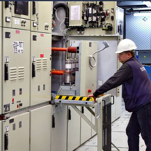 HT/LT SWITCHGEAR PANEL CLEANING